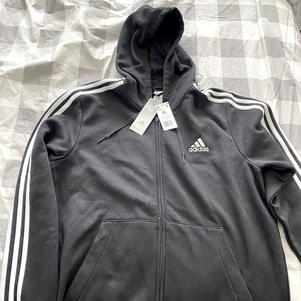 Adias Men’s Sweatshirt NWT